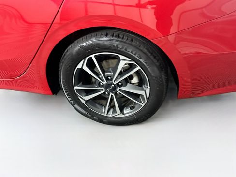 Used 2024 Kia Forte LXS image 11