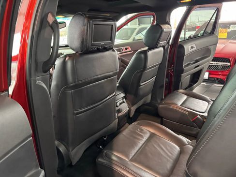 Used 2014 Ford Explorer XLT w/ Equipment Group 202A image 19