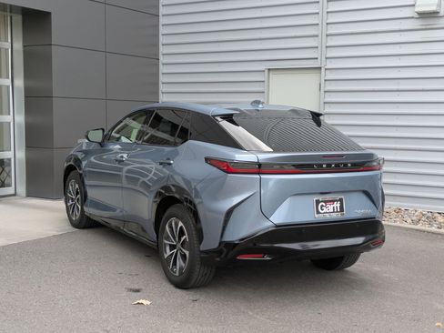 Used 2023 Lexus RZ 450e Premium image 3