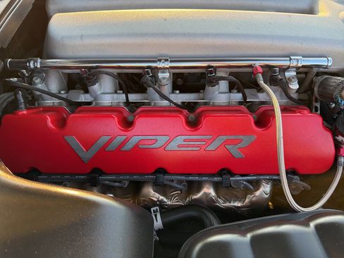 Used 2004 Dodge Viper SRT-10 image 23