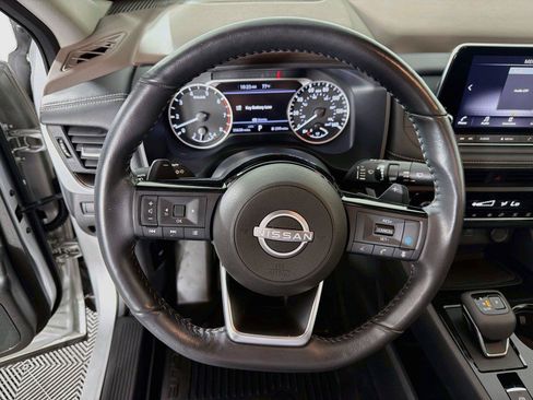 Used 2023 Nissan Rogue SV w/ SV Premium B Package AWD/4WD image 3
