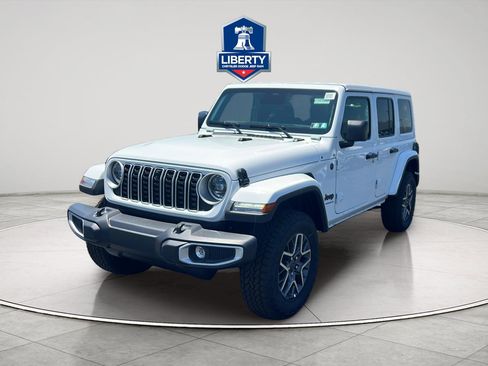 New 2026 Jeep Wrangler Unlimited Sahara w/ Technology Group AWD/4WD image 33