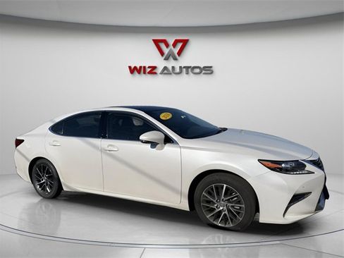 Used 2018 Lexus ES 350 image 4