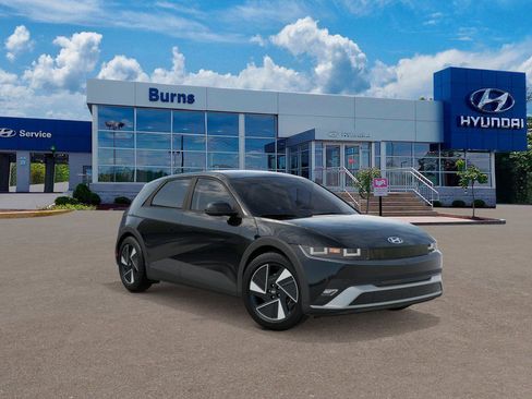 New 2026 Hyundai Ioniq 5 SE image 2