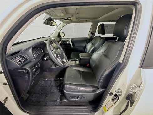 Used 2022 Toyota 4Runner Limited RWD image 2