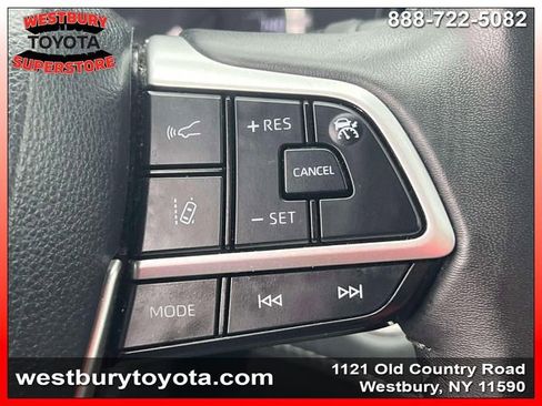 Certified 2024 Toyota Highlander LE AWD/4WD image 26