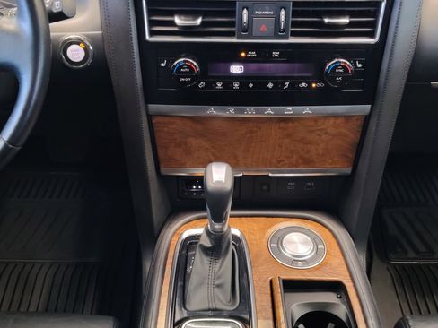 Used 2022 Nissan Armada SL image 23