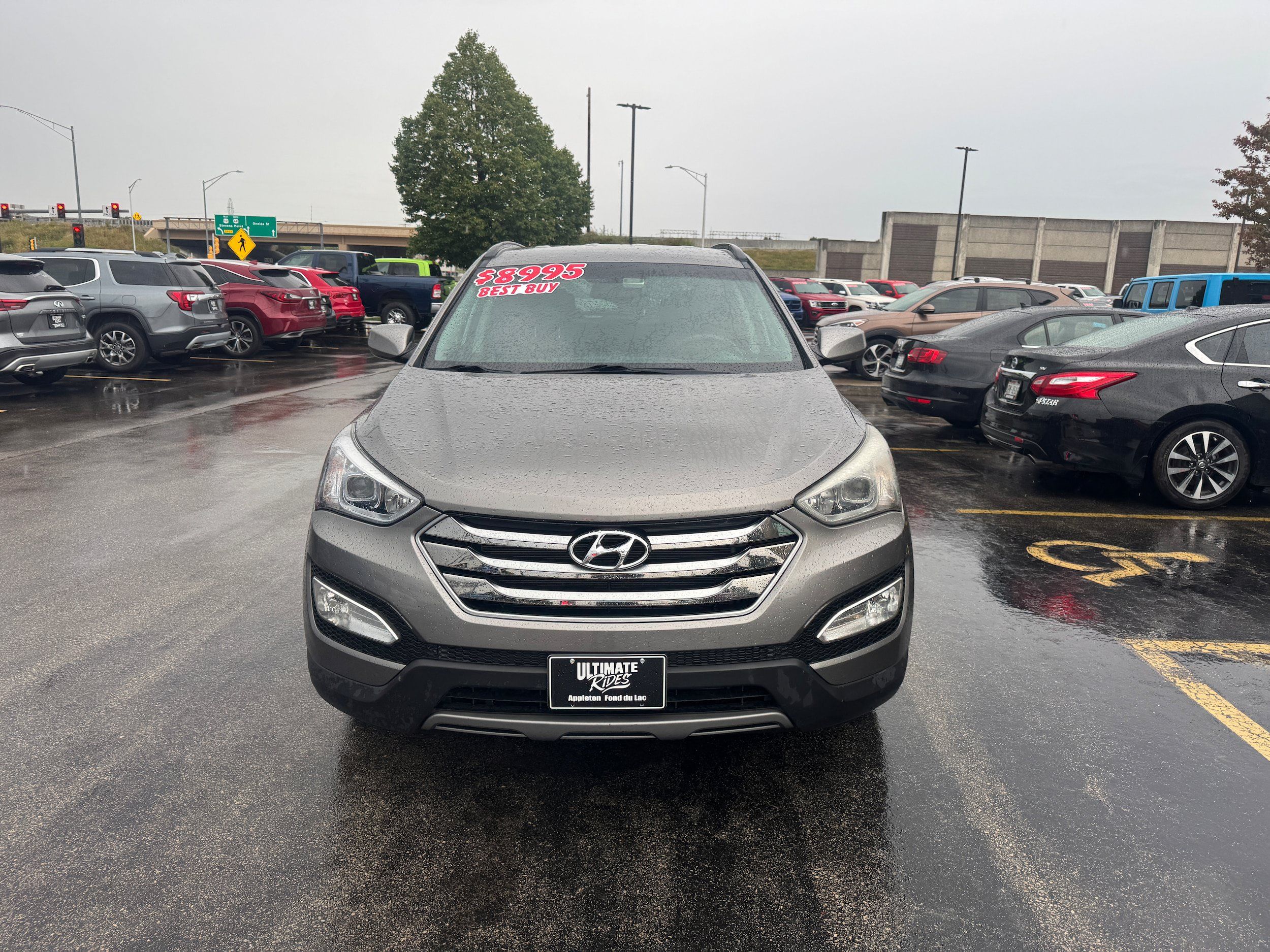 Used 2016 Hyundai Santa Fe Sport w/ Option Group 02 FWD image 2