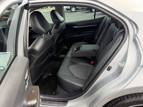 Used 2024 Toyota Camry SE w/ Convenience Package FWD image 15