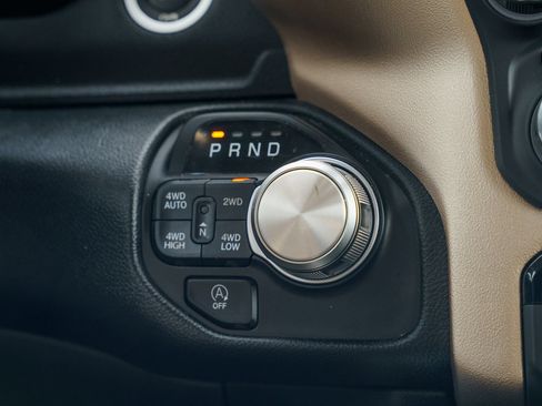 Used 2022 RAM 1500 Laramie AWD/4WD image 34