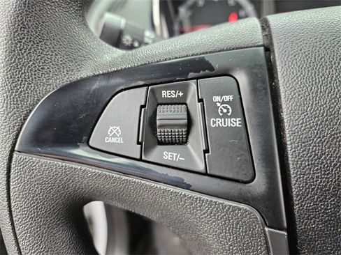 Used 2017 GMC Terrain SLE image 28
