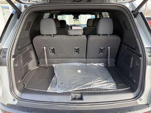 New 2026 Chevrolet Traverse LT w/ Midnight/Sport Edition image 25