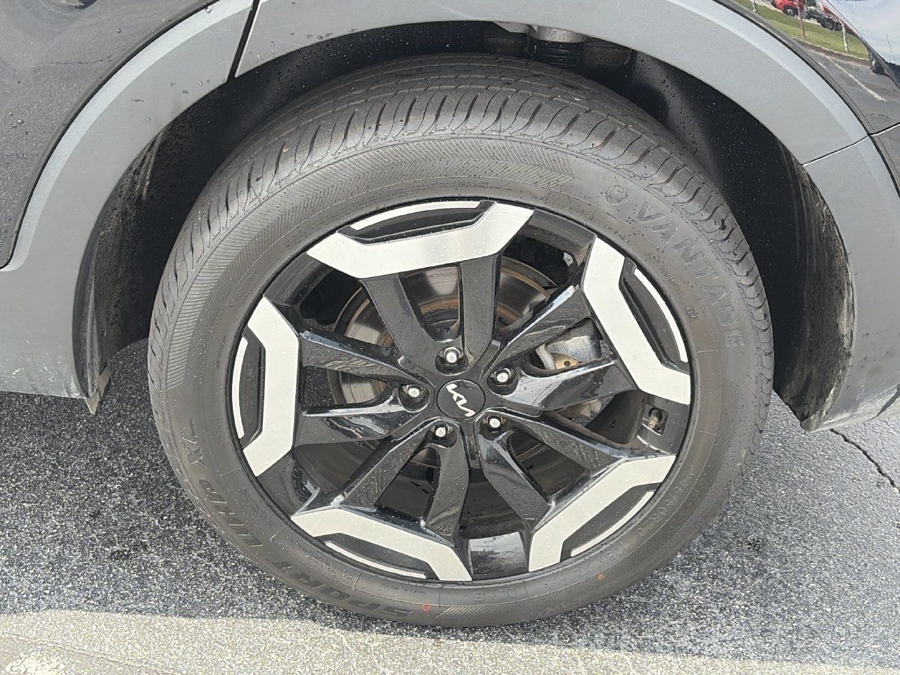 Used 2025 Kia Telluride S FWD image 32