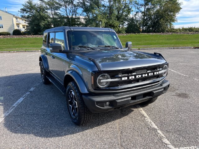 Used 2022 Ford Bronco Outer Banks AWD/4WD image 2