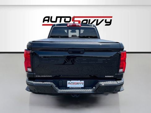 Used 2023 Chevrolet Colorado Z71 w/ Z71 Convenience Package 2 AWD/4WD image 6
