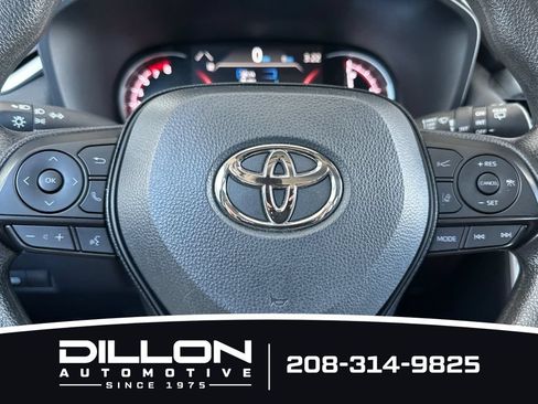 Used 2025 Toyota RAV4 XLE AWD/4WD image 26