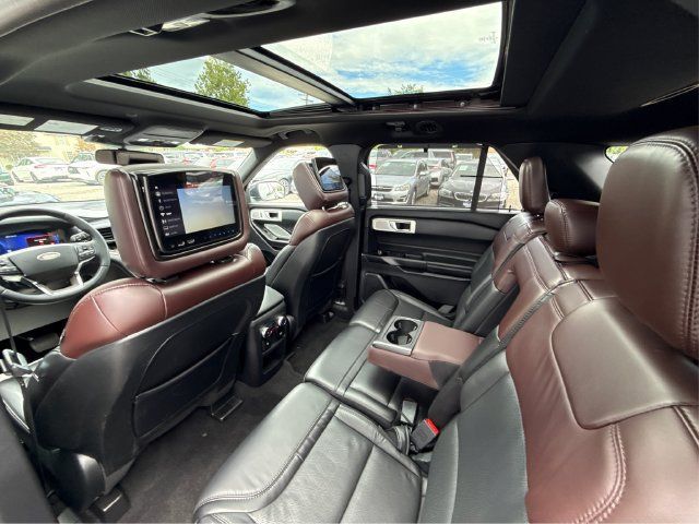 Used 2020 Ford Explorer Platinum w/ Premium Technology Package AWD/4WD image 44