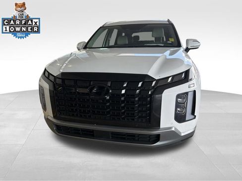 Used 2024 Hyundai Palisade Limited FWD image 9