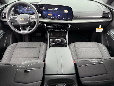 New 2026 Chevrolet Traverse LT image 10