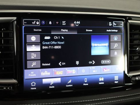 New 2026 Chrysler Pacifica Select image 32