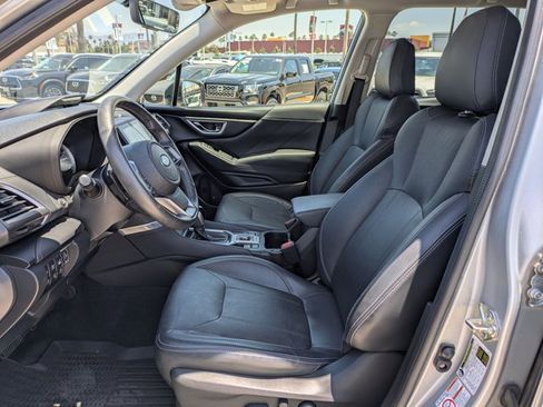 Used 2019 Subaru Forester Touring AWD/4WD image 17