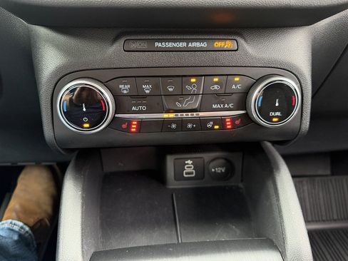 Used 2024 Ford Escape Active AWD/4WD image 21