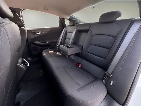 Used 2024 Chevrolet Malibu LT FWD image 18