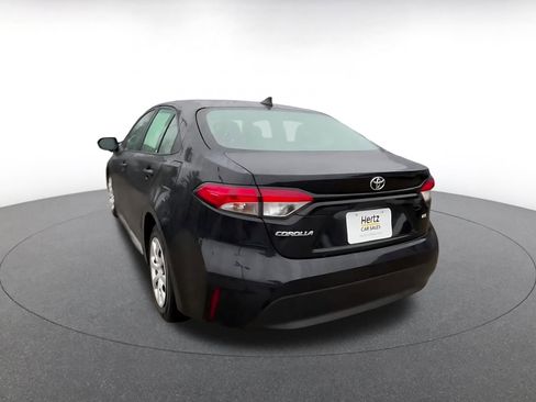 Used 2025 Toyota Corolla LE image 11