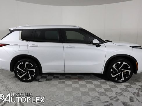 Used 2022 Mitsubishi Outlander SEL image 4