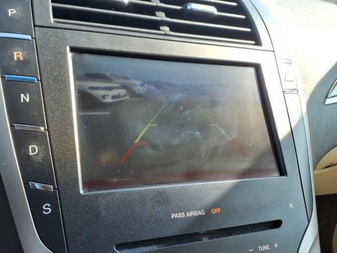 Used 2014 Lincoln MKZ w/ Equipment Group 102A Reserve FWD image 13
