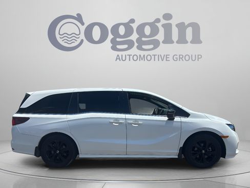 Used 2024 Honda Odyssey Sport image 6