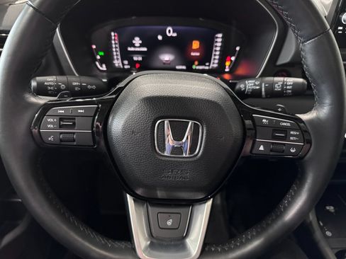 Used 2025 Honda Pilot Elite image 15