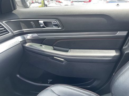Used 2019 Ford Explorer Sport w/ Equipment Group 401A AWD/4WD image 22
