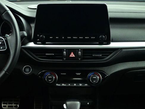 Used 2023 Kia Forte GT image 47