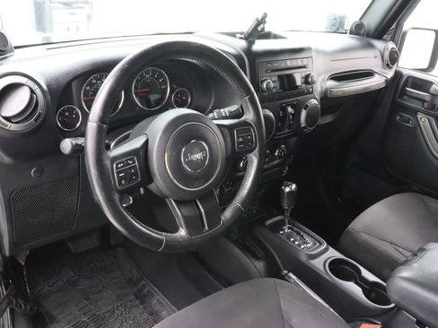 Used 2014 Jeep Wrangler Unlimited Sport w/ Quick Order Package 24S AWD/4WD image 11