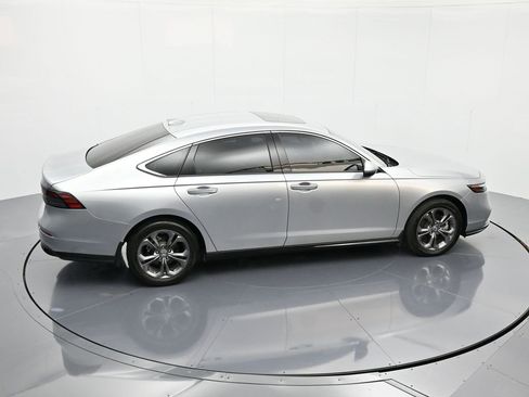 Used 2024 Honda Accord EX-L image 32