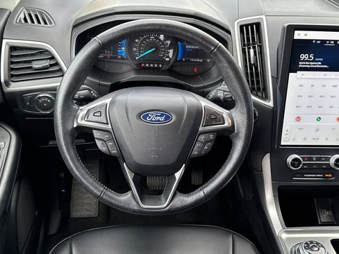 Used 2022 Ford Edge SEL image 15