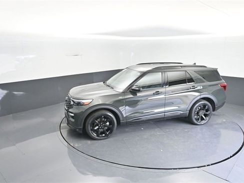 Used 2023 Ford Explorer ST-Line w/ Class IV Trailer Tow Package image 26