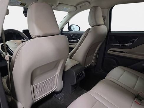 Certified 2023 Lincoln Corsair FWD image 10