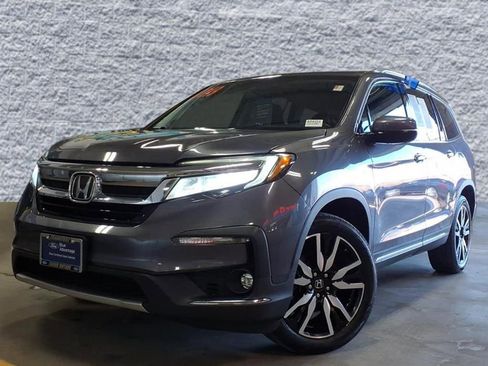 Used 2019 Honda Pilot Touring image 3