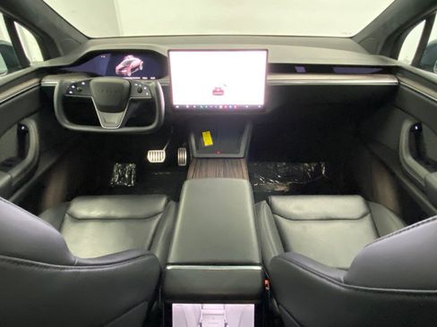 Used 2023 Tesla Model X AWD/4WD image 25