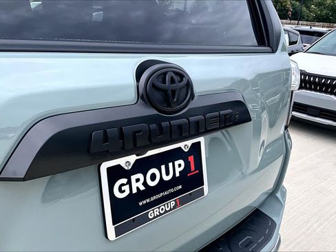 Used 2023 Toyota 4Runner TRD Off-Road Premium w/ Off Road Premium Plus Package AWD/4WD image 30