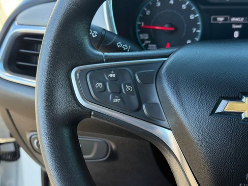 Used 2018 Chevrolet Equinox LS image 14