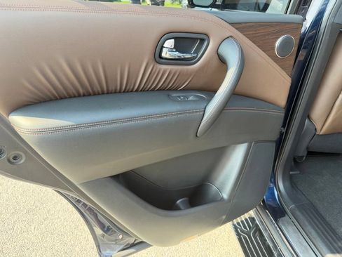 Used 2020 Nissan Armada Platinum w/ Platinum Reserve Package RWD image 23