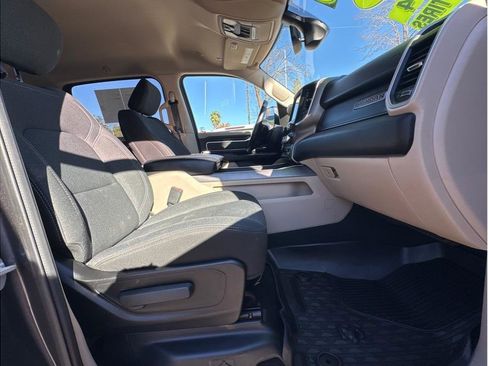 Used 2019 RAM 1500 Big Horn image 11