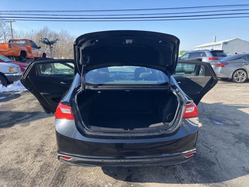 Used 2017 Chevrolet Malibu LS image 21