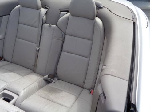 Used 2007 Volvo C70 T5 FWD image 6