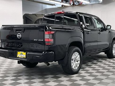 Used 2022 Nissan Frontier SV AWD/4WD image 13