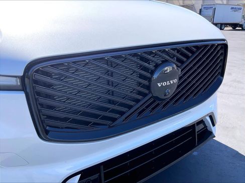New 2026 Volvo XC60 T8 Ultra w/ Climate Package AWD/4WD image 33