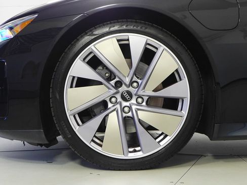 Used 2022 Audi e-tron GT Premium Plus AWD/4WD image 5